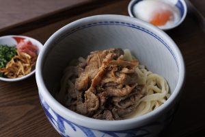 Meat and hot egg udon